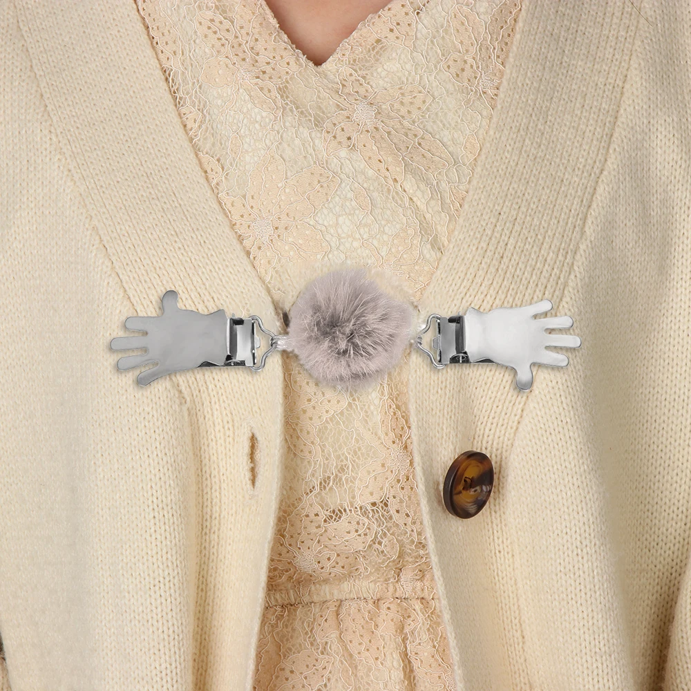 

1PC Fashion Soft Rabbit Fur Ball Cardigan Clip Women Faux Fur Pompom Fluffy Sweater Clips Shawl Brooch Pin Clothes Accessories