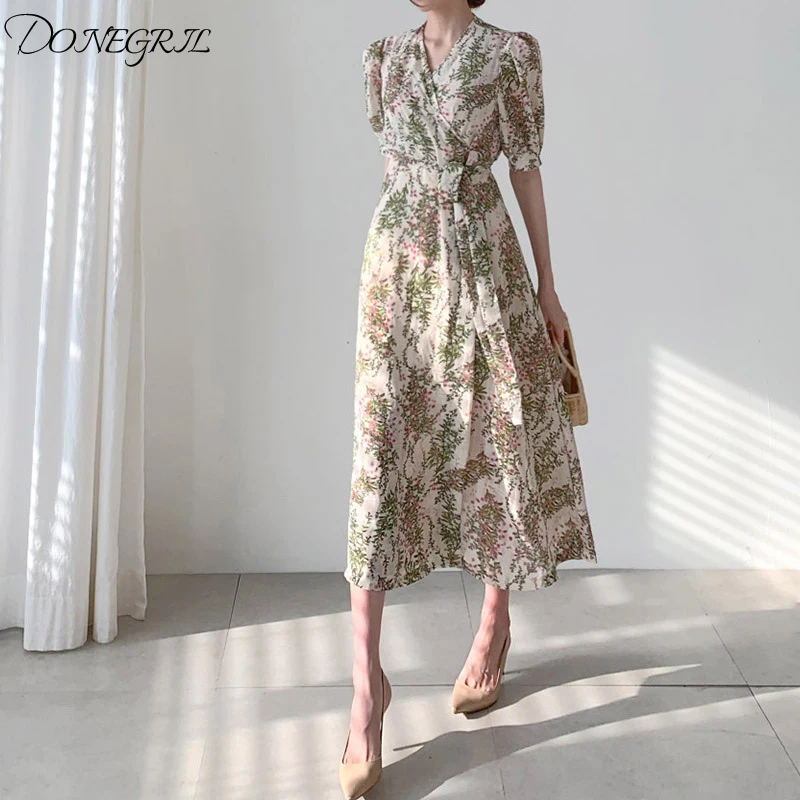 

2020 Summer New Sweet Short Sleeve Floral V-neck Dress Women Elegant Long Robe Elastic Waist Sim Modern Lady Dresses
