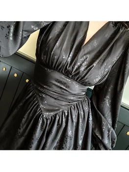 

2020 Summer New Beautiful Dark Loli Style Satin Jacquard Collect Waist Hugging Court Dresses Long Sleeve Puff Sleeve Women Dress
