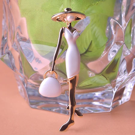 OI Modern Red Dress Accessories Figure Women Brooches Enamel Gold-color Broach Corsage Hijab Pins broche Mujer Jewelry