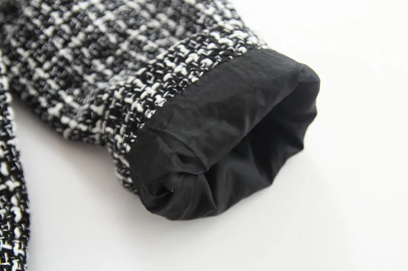 9389620439_1754147368