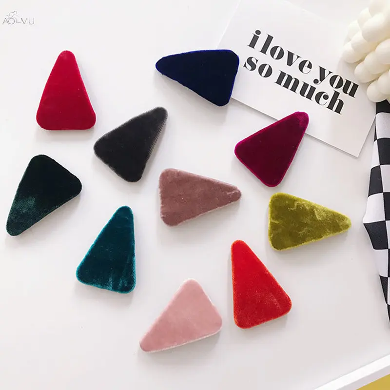 

AOMU 1PC Korea Solid Color Velvet Triangle Hairpins Women Autumn Winter Geometric Faux Fur Hair Clips for Girls Hair Accessories
