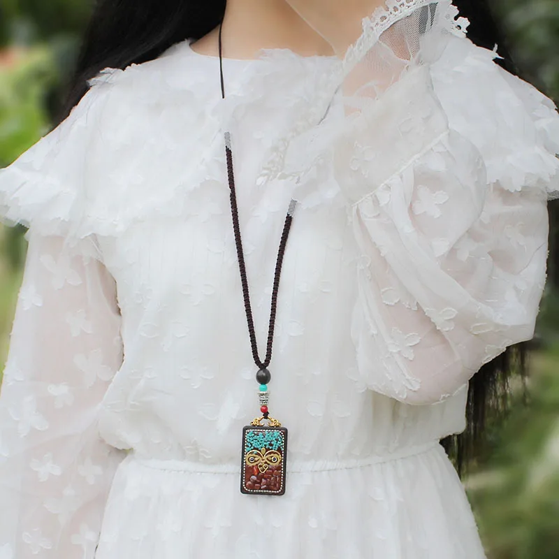 Ethnic-Tibetan-Buddhism-Ebony-Pendent-Necklace-For-Women-Men-Handmade-Wood-Peace-Buddhism-Nepal-Style-Square