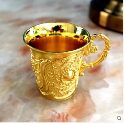 European retro exquisite carving wine glass Creative alloy home furnishings wine glass single - Цвет: Gold