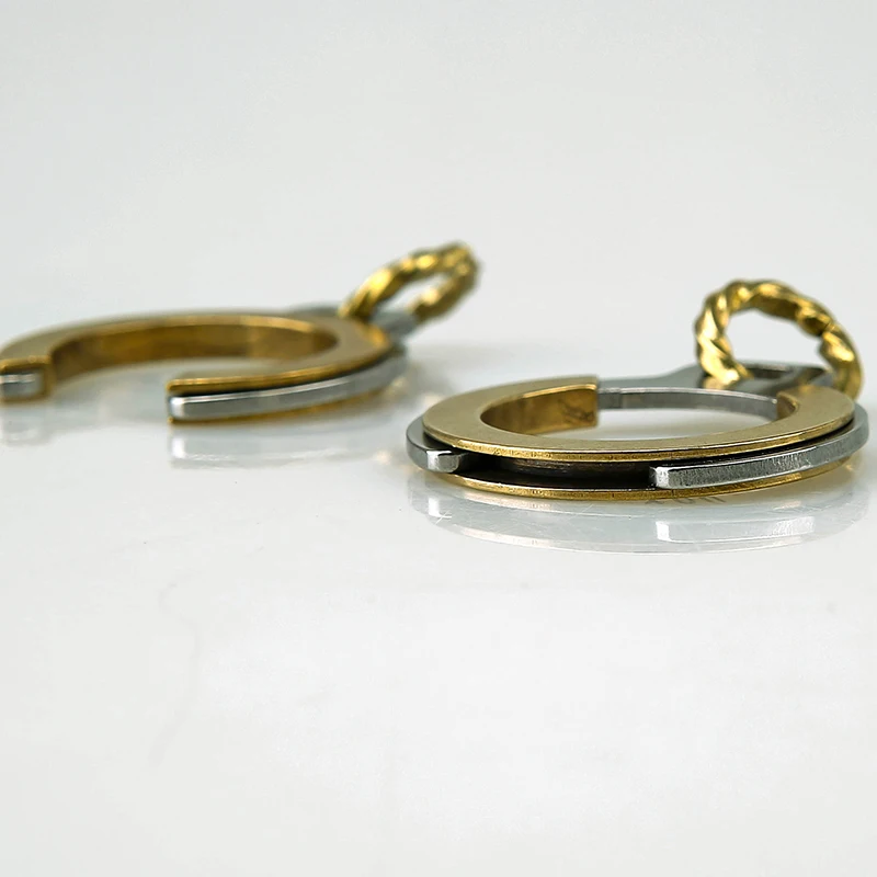 Solid Brass Keychain For Men and Women Car Keychain Wallet Pocket Waist Holder Keyrings Rotatable