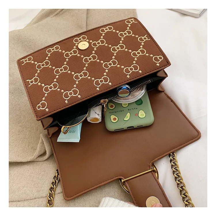 2019 New Design Deer Suede Leather Handbag Small flap Crossbody Bags for Women Quilted Embroidery Chain Shoulder Purse Black Red (17)