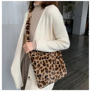 

Fur Bag animal print leopard bag women ladies winter warm crossbody bags famous Brand Large Capacity shoudler Clutch 2020 new