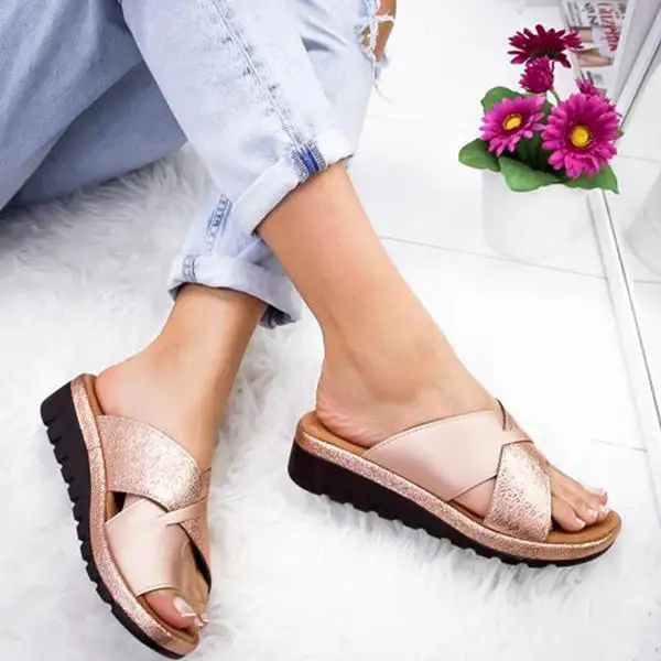 

JODIMITTY Women Outdoor Slippers New Summer Flip Flops Female Casual Mid-heel Wedge Soft Bottom Indoor Comfortable Beach Shoes