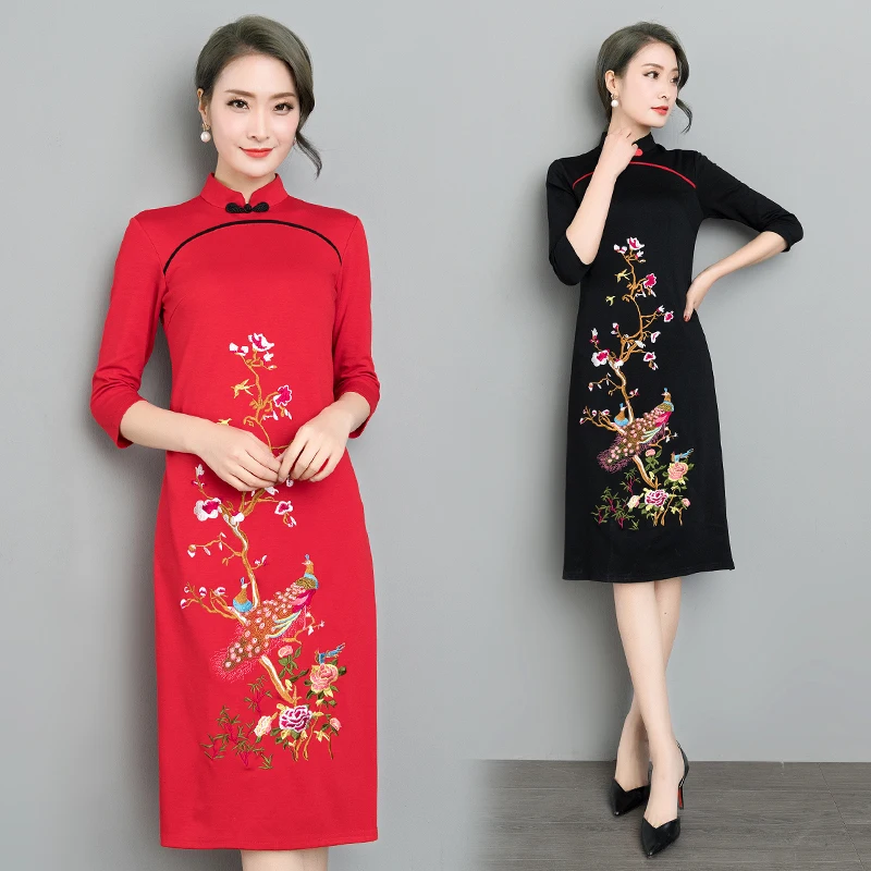 Новое Осеннее женское платье с вышивкой, китайский Повседневный Улучшенный чёнсам, Национальный Ветер, платья красного, черного цвета 3346