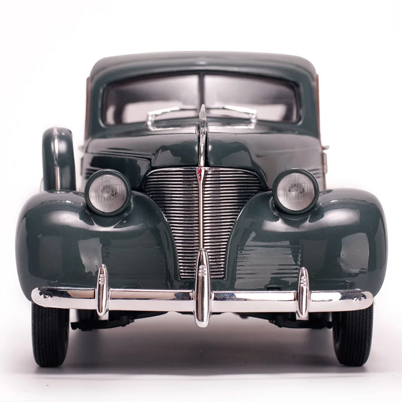 Модель автомобиля Классическая из сплава для Chevrolet Fleetmaster 1/18 коллекция игрушек