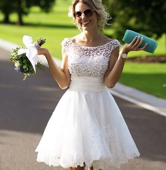 

Modest Country garden A-Line short Wedding Dresses Pearls tulle lace appliques Fitted backless White boho Bride Bridal Gown