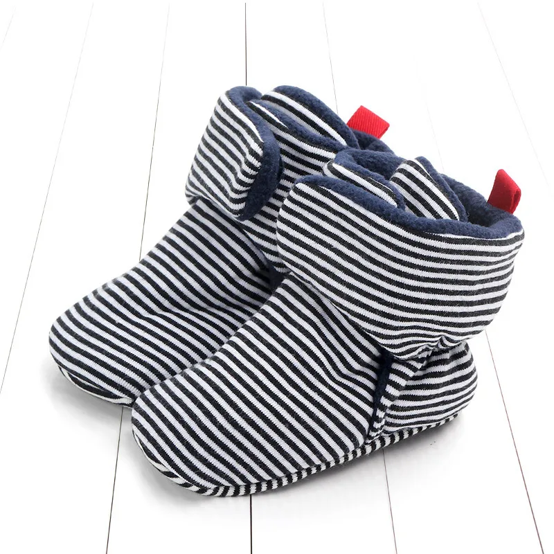 Cozie/зимние теплые ботинки унисекс из искусственного флиса для новорожденных и малышей; классическая обувь для мальчиков 0-18 месяцев - Цвет: deep blue stripe