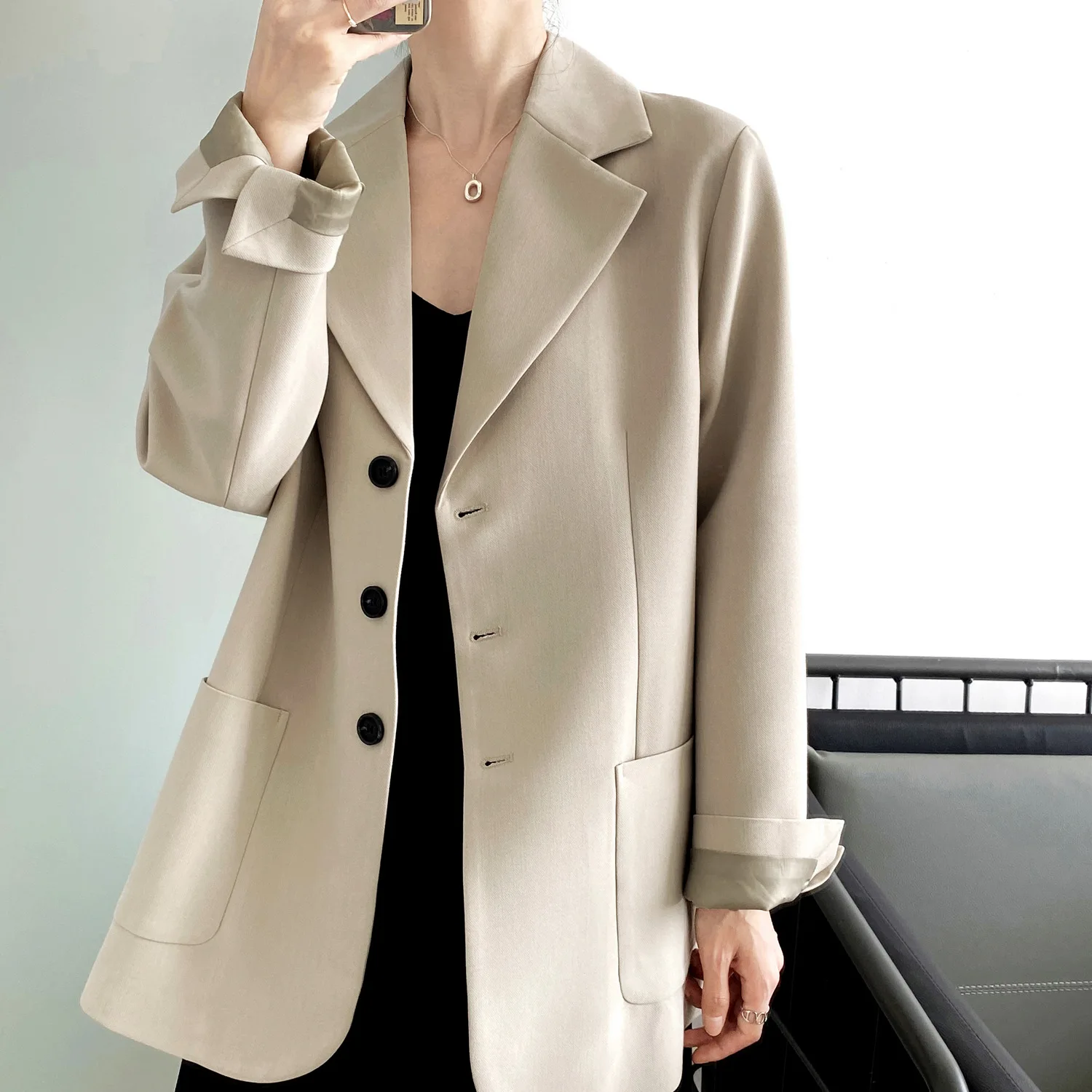 

Vintage Women Blazer Loose Notched Collar Single-breasted Pockets Female Suit Jacket Autumn New Casual Outwear vs402