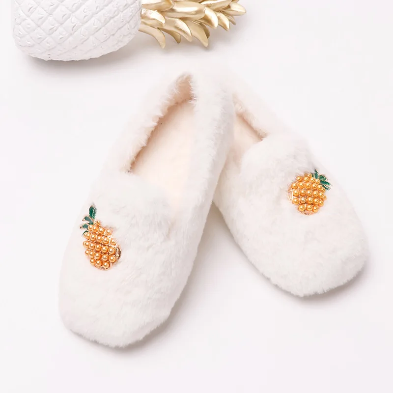 

Girls Cotton-padded Shoes Winter plus Velvet Warm Princess Shoes Slip-on Shoes Soft Bottom Moccosins Children Cute Fluffy Shoes