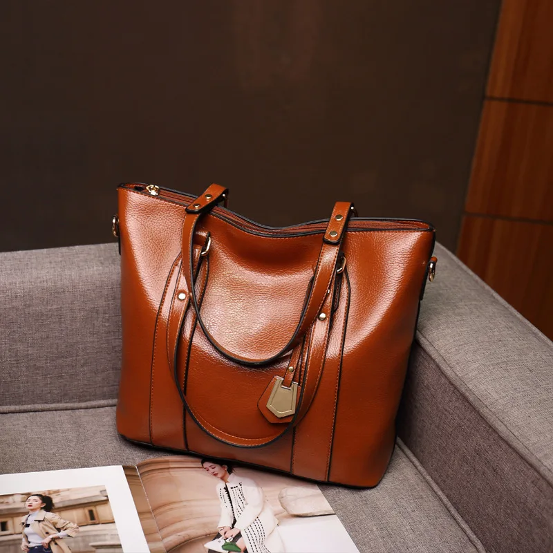 Женская Офисная сумка на плечо, коричневая натуральная кожа, Большая вместительная сумка для женщин, сумка через плечо с кисточкой