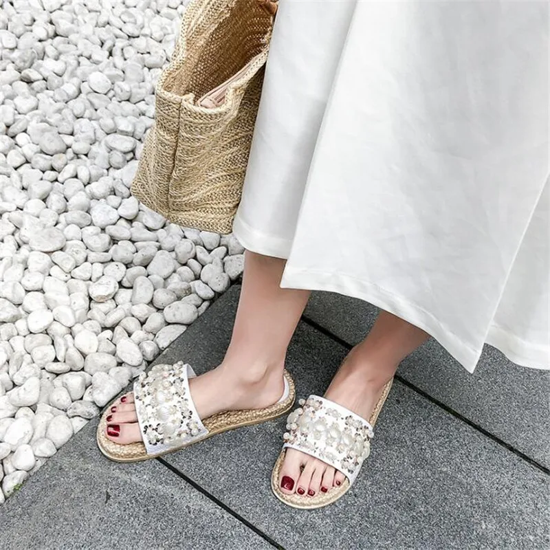 Fashion Beaded Slippers Female Summer Outdoor Wild Personality Sandals And Slippers Casual Cute Seaside Vacation Beach Shoes