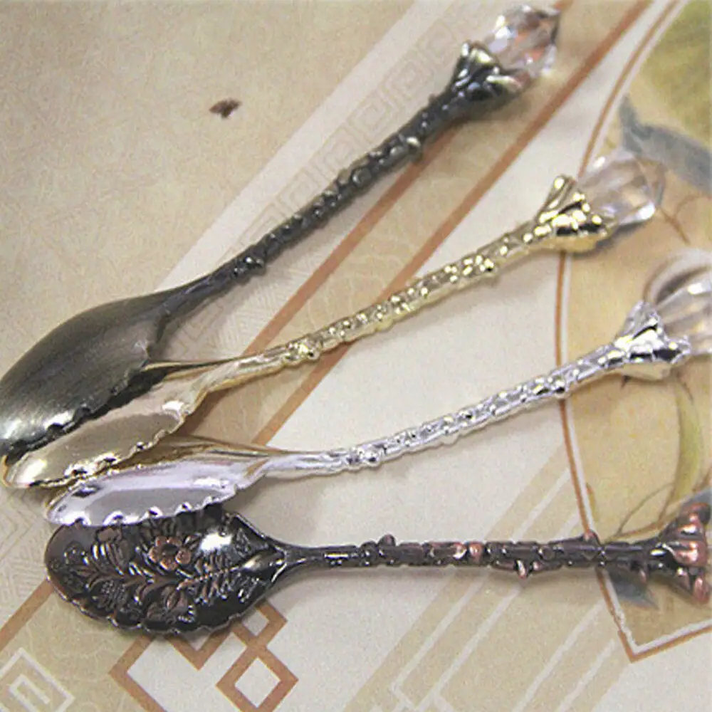 4pcs/set Vintage Spoons Palace Style Carved Spoon Mini Coffee Tea Dessert Spoon Dinnerware Kitchen Accessories