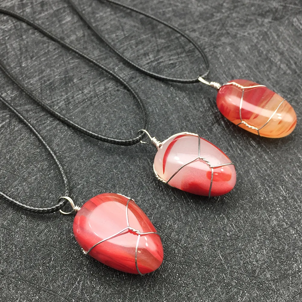 

Natural Crystal Wrapped Silk Pendant Imitation Red Agate Pendant Koi Lucky Irregular Necklace Sweater Chain Pendant Size 20-40mm
