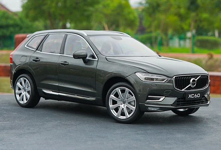 1:18 Высокая тщательная VOLVO новая спортивная версия XC60 сплав модель автомобиля статические металлические модельные автомобили с оригинальной коробкой