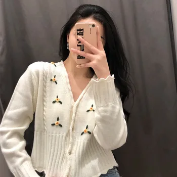 

Autumn embroidered knitted sweater cardigan women's 2020 new short short, fresh and fashionable all-match blouse
