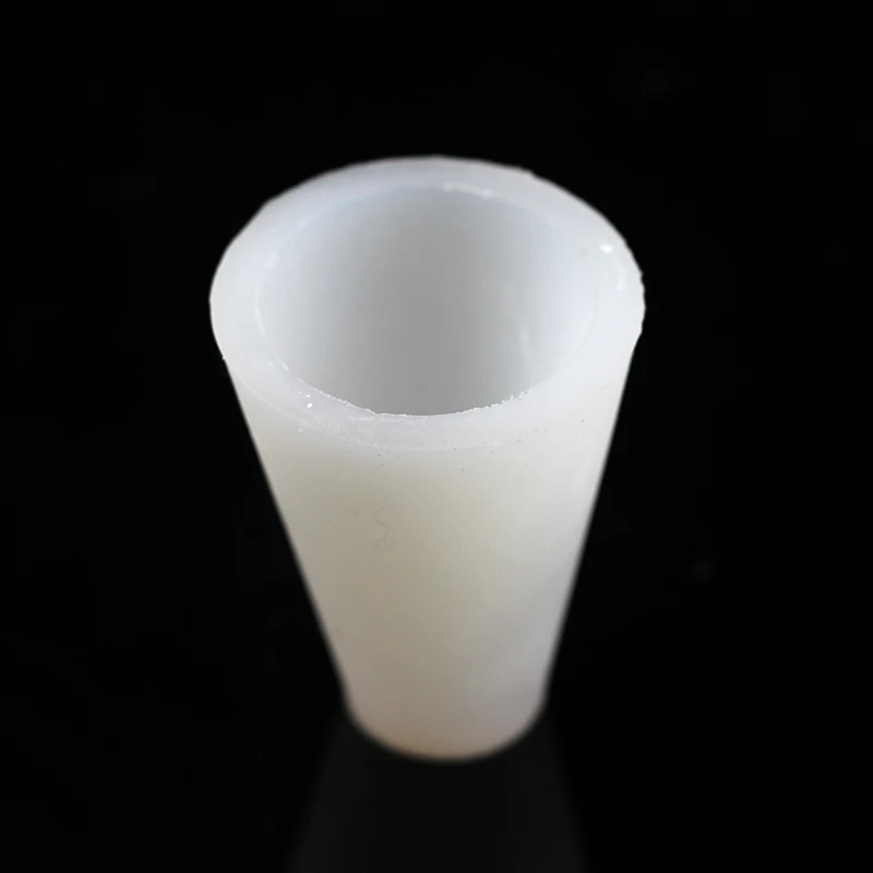 Cement Ring Holders Ornaments Mold Silicone Concrete Pyramid Shape Jewelry Display Stand Mould DIY Decoration Tool