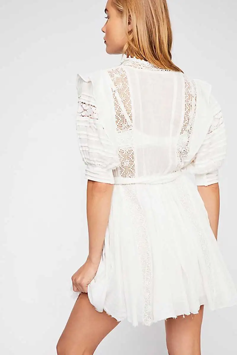 Винтажное вдохновленное мини платье с поясом 2020 Новое весенне летнее белое