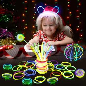 

Behogar 100pcs Glow Sticks Bulk Christmas Party Supplies with 122pcs Connectors for Christmas Xmas DIY Flashing Glasses Necklace