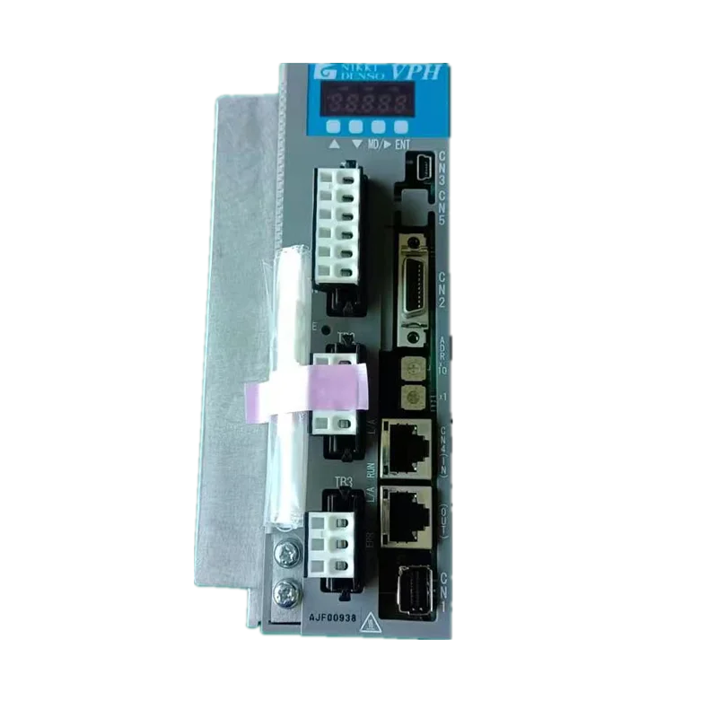 

Японский двигатель устанавливает телефон с сервоприводом