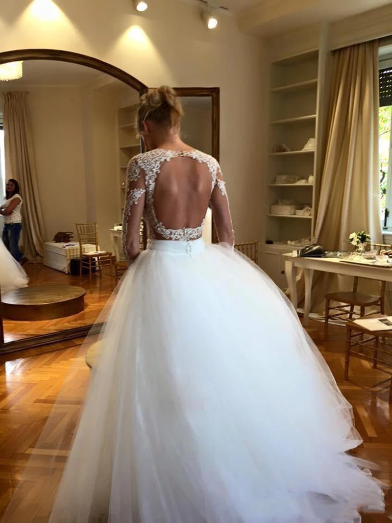 2019-berta-bridal-vintage-country-wedding-dresses-with-detachable-over-skirt-lace-tulle-long-sleeve-mermaid-princess-garden-wedding-gowns (3)