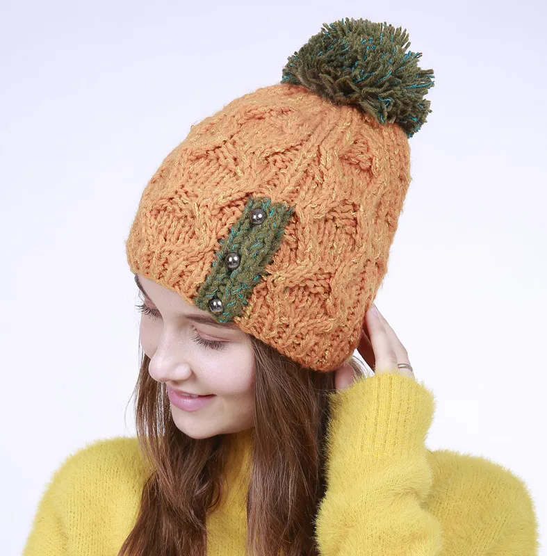 

Autumn & Winter New Style Entirely Handmade Weaving Three Silver Button Strip Yarn Ball Knitted Yarn Warm Women's Hat