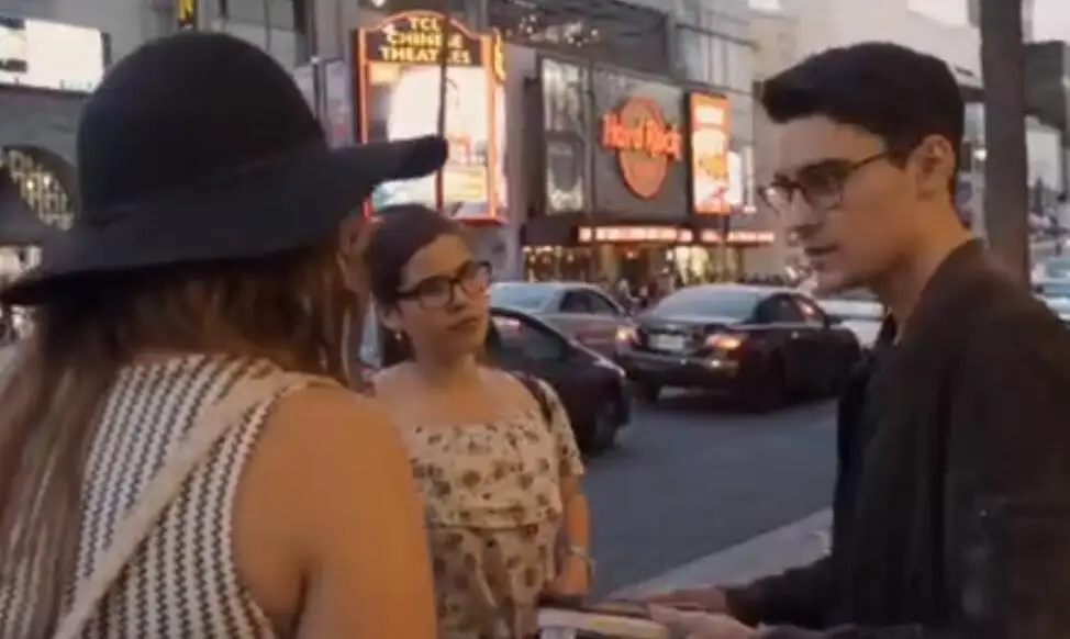 Scarlet от Josh Zandman magic tricks