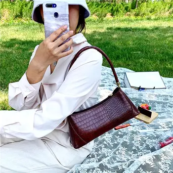 

women's bag 2020 new fashion single shoulder retro crocodile dumpling underarm bag baguette bag Lady Handbags