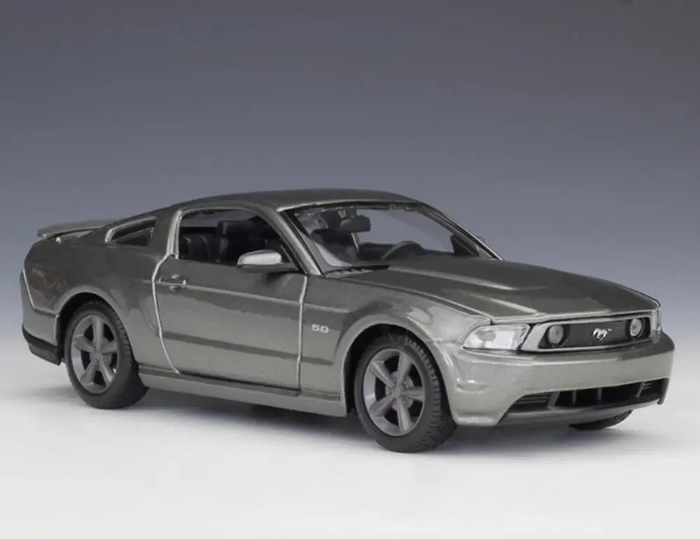 Maisto 1/24 1:24 2011 Ford Mustang GT Harley Edition спортивный гоночный автомобиль Транспортное средство литье под давлением дисплей Модель игрушки для детей мальчиков и девочек - Цвет: 2011 GT Gray