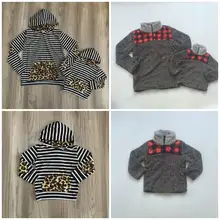 Осенне-зимняя одежда хлопковая флисовая толстовка с капюшоном «Мама и я» для маленьких девочек детский эксклюзивный хлопковый топ в клетку с леопардовым принтом и черными полосками