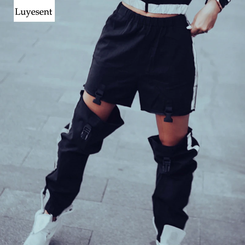 

Black Dark Goth Women Long Cargo Pants 2020 Lady Plastic Buckle Zipper Hollow Out Reflective Punk Trouser Sport Cool Gothic Pant