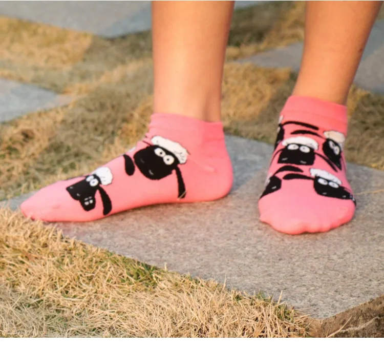 Новинка; короткие носки для отдыха; Chaussettes; дышащие удобные женские Короткие Носки с рисунком аниме