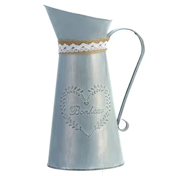 

3D Flower Caving Rustic Iron Jug Galvanized Iron Sheet Flower Vases Retro Shabby Chic Metal Flower Jug Tabletop Decorating Vases