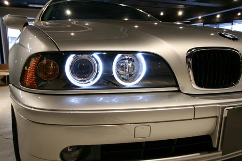 BMW_E39_10W_LED_Angel_Eyes_Lights (7).jpg