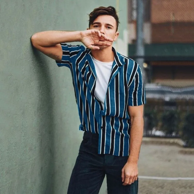 2019 جديد الرجال عالية الشارع عارضة الذكور مخطط الشارع الشهير قميص قمم الرجال الصيف قصيرة الأكمام قمصان M-3XL