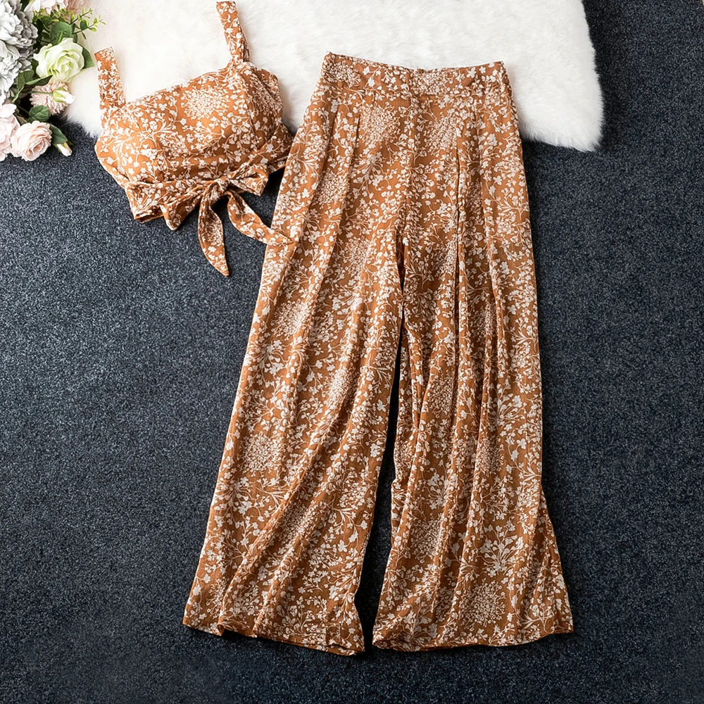 

2019 Flower Print Two Piece Set Sleeveless Short Pullovers Two Piece Set Top And Pants Tracksuit Women Holiday Casual Outfits