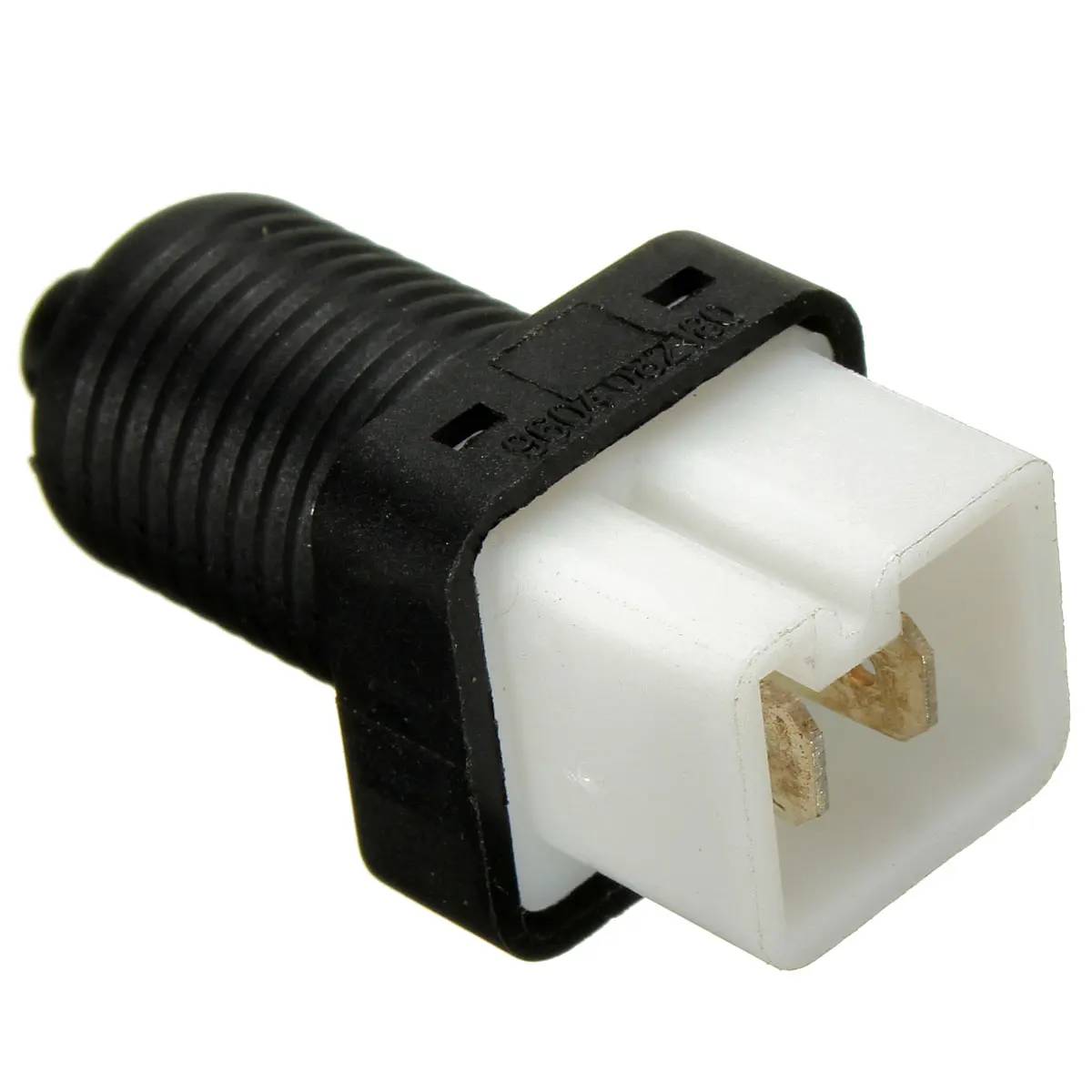 

Brake Light Stop Switch On-Off 2 Pin For Peugeot 106 206 306 307 405 406 307 CC 607 806 807 453411