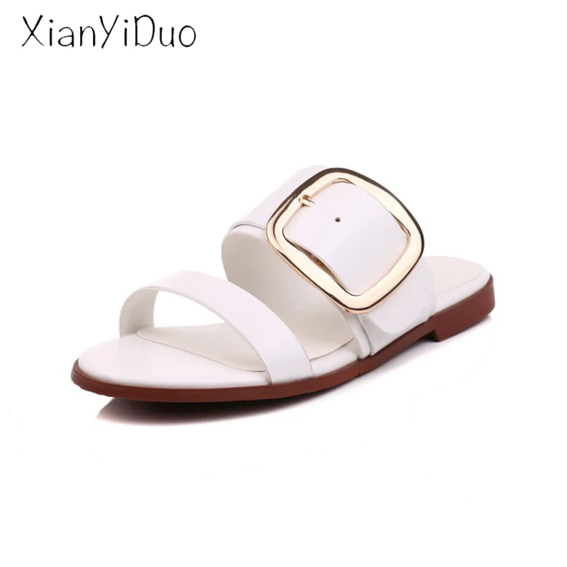

2019 Summer fashion Women's Shoes Slippers flat Heel open toe white plus size 40-48 Outside Metal Decoration flip flops / V188
