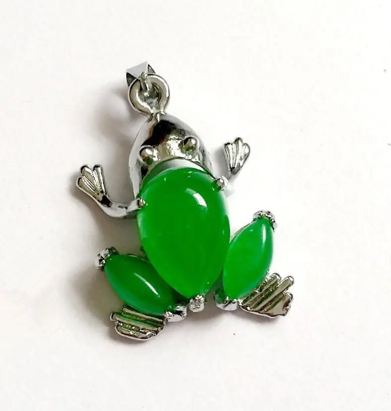 

Green Jade Alloy Metal Animal Frog Dragon Beautiful Mascot Pendant