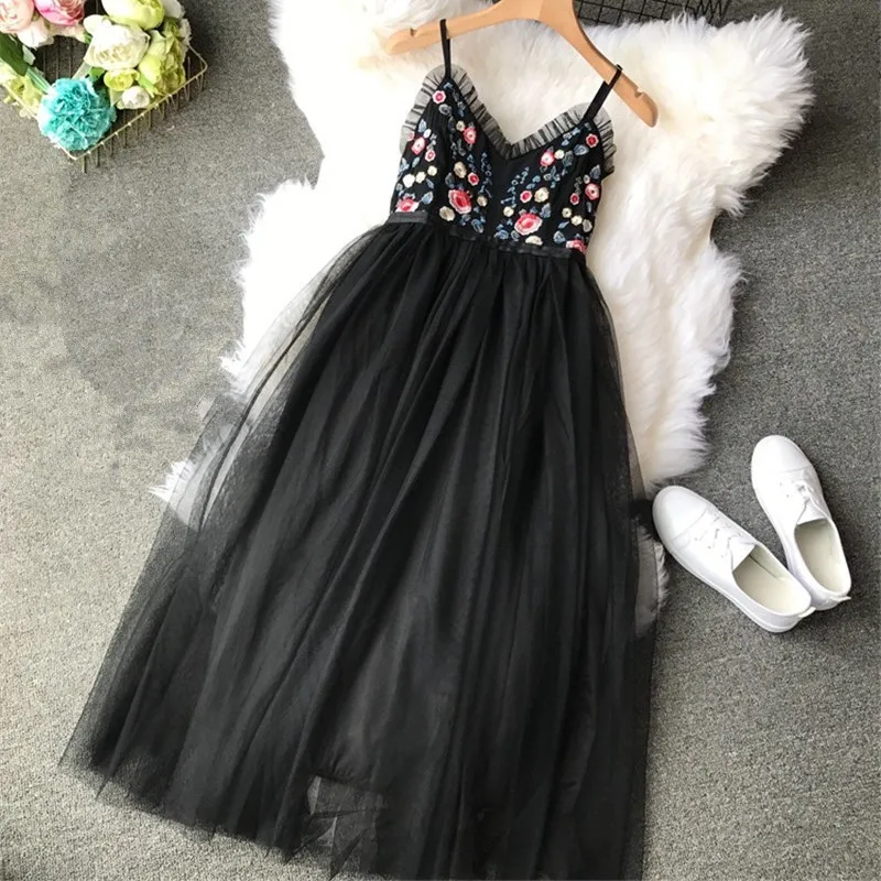 

Summer Dress Ruffles V-collar Embroidery Floral Vestidos Mujer Spaghetti Straps Lolita Korean Dresses
