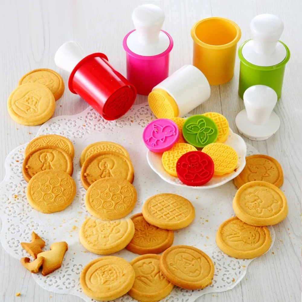 

6pcs/set Cartoon Stamps Moulds Christmas Tree Cookie Tools Cake Decoration Bakeware Kitchen Gadgets Accessories Supplies Product