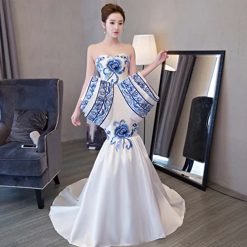 

Oriental Evening Dresses Long Strapless Embroidery Cheongsam White Chinese Vintage Women Traditional Dress Style Chinois Femme