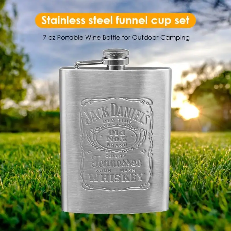 

Outdoors Portable Stainless Steel Whisky Wine Pot Hip Flask Flagons Drinkware