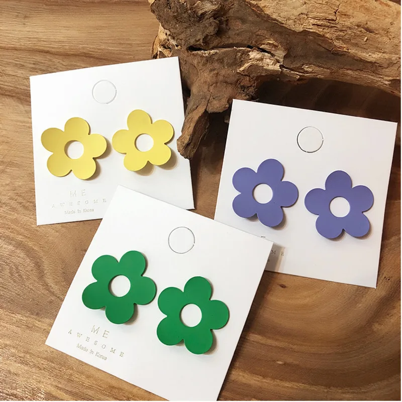 

2019 Korea Fashion Bohemian Jewelry Color Acrylic Matte Ear Flowers Flower Earrings Perforated Female Elegant Stud Earring