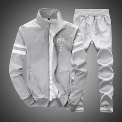 Sudadera Hombre Chándal + Pantalón de Deporte Conjunto Nuevo 2019 Marca Otoño Invierno 2 Unids Soporte Cuello Cremallera Polar Patchwork Casual Hoodie Hombres Sudadera Hombre Chándal + Pantalón de Deporte Conjunto Nuevo 2019 Marca Otoño Invierno 2 Unids Soporte Cuello Cremallera Polar Patchwork Casual Hoodie Hombres