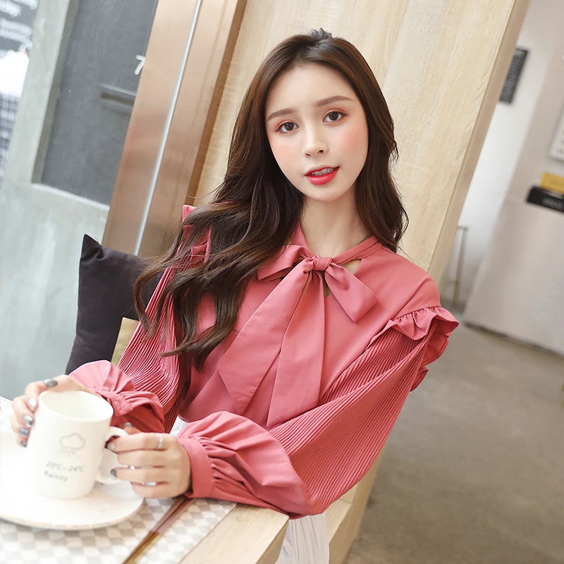  2019 New Spring Women Shirts Ruffles Bowlt Loose Chiffon Pleated Fungus Blouse Shirt Red Black 3308